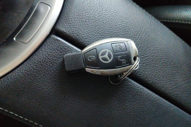 奔驰C级 2015款 改款 C 200 L 运动型中控内饰11