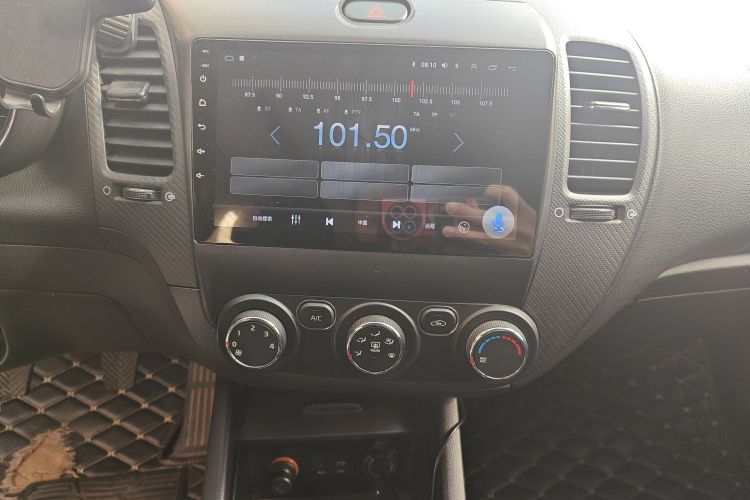 起亚K3 2016款 1.6L 手动GLS中控内饰16