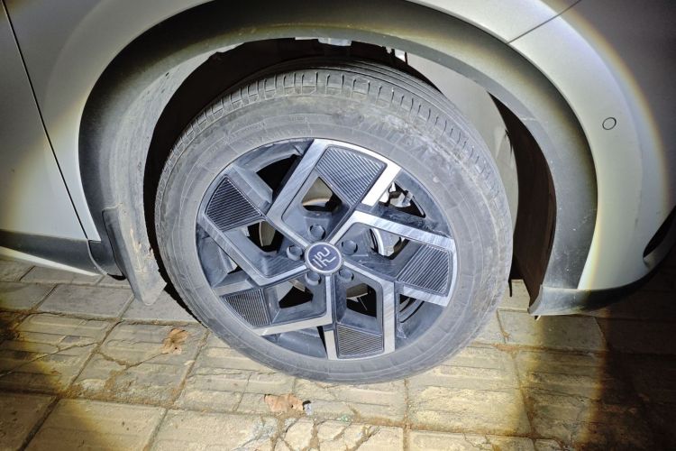 比亚迪 元PLUS 2022款 510KM 旗舰型车身外观6002