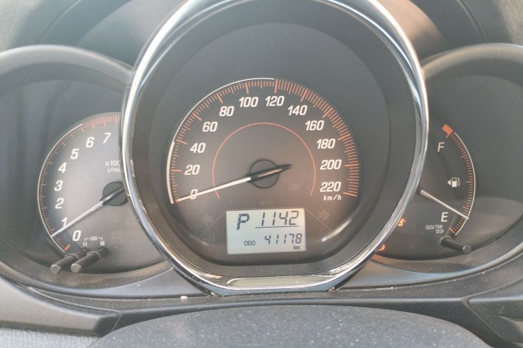 丰田 YARiS L 致炫 2020款 1.5L CVT领先版中控内饰14