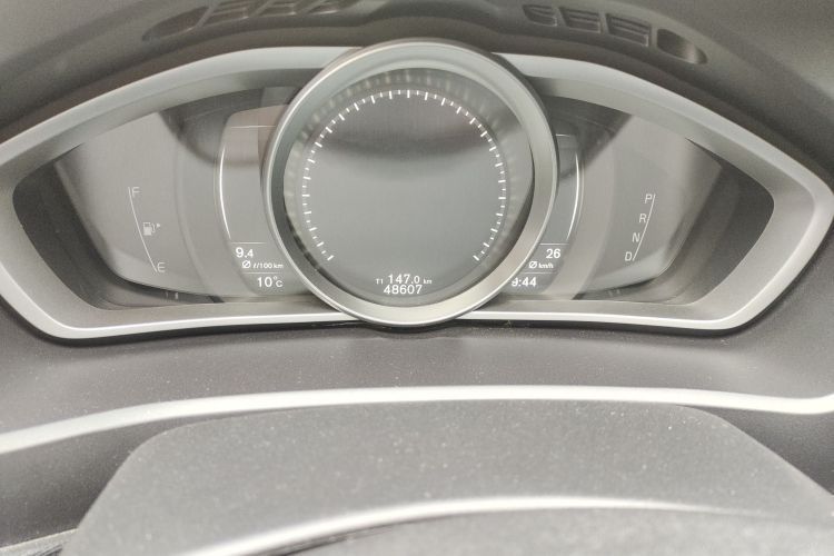 沃尔沃V40 2018款 T3 智逸版中控内饰15