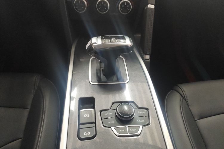 哈弗H6 2018款 运动版 1.5T 自动两驱精英型 国V中控内饰7006