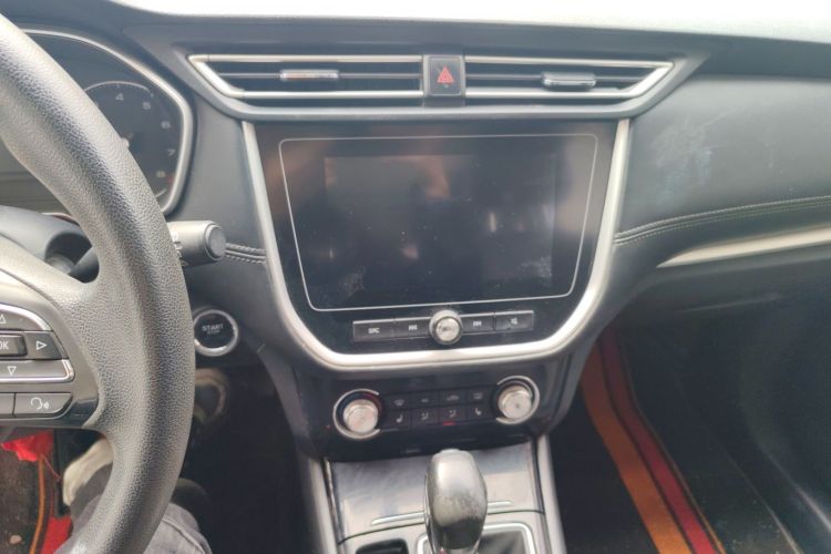 荣威RX3 2018款 1.6L CVT旗舰版局部细节9002