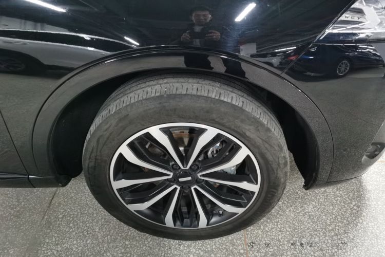 魏牌 摩卡 2021款 2.0T 两驱特浓版车身外观6004