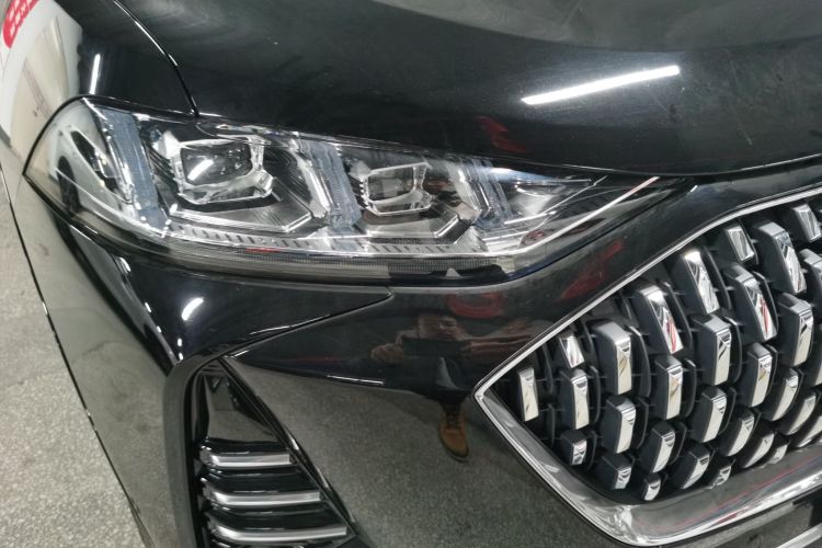 魏牌 摩卡 2021款 2.0T 两驱特浓版车身外观6001