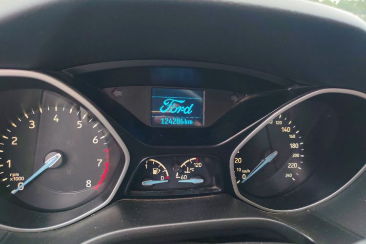 福特 福克斯 2017款 三厢 1.6L 自动舒适型智行版中控内饰15