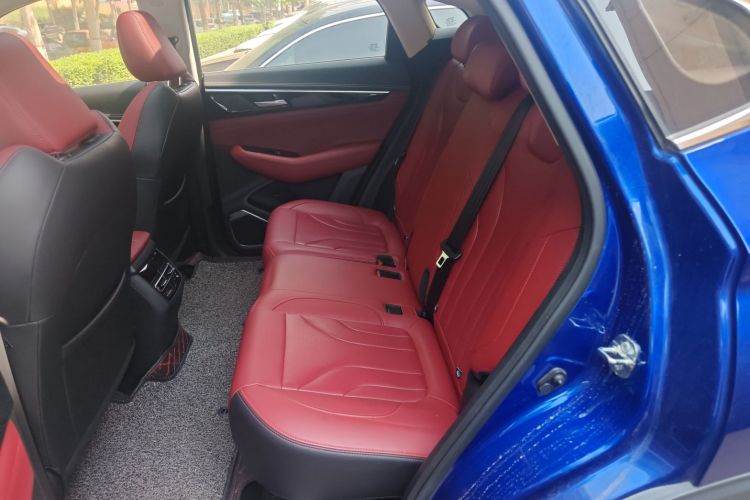 长安CS85 COUPE 2019款 1.5T DCT品版 国VI中控内饰7001