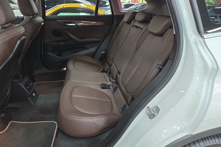 宝马X1 2016款 sDrive20Li 豪华型中控内饰7002