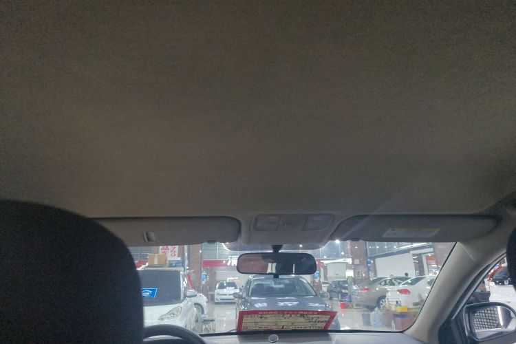 起亚K2 2015款 三厢 1.4L AT GLS局部细节22