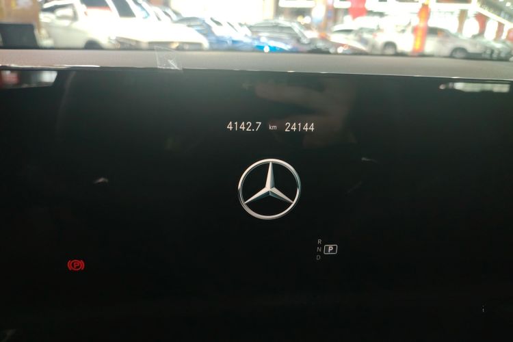 奔驰A级 2022款 改款二 A 200 L 运动轿车时尚型中控内饰15