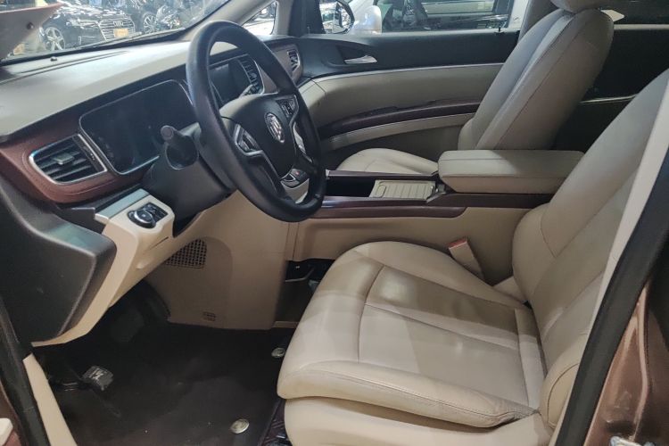 别克GL8 2018款 28T 豪华型 国VI中控内饰7002