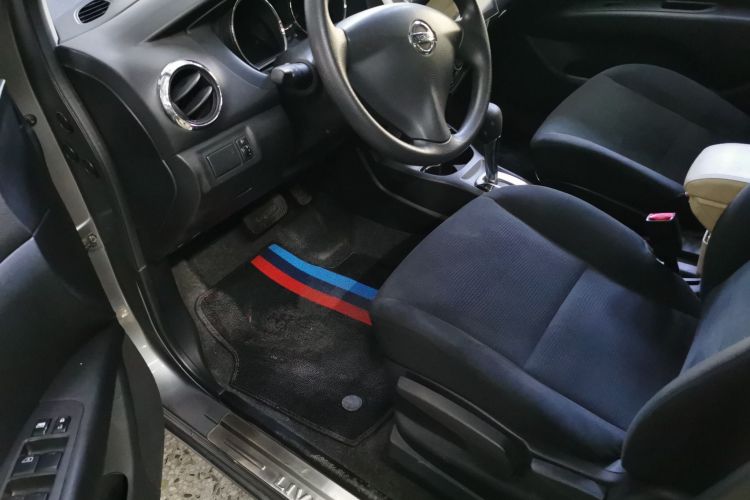 日产 骊威 2015款 1.6XE CVT舒适版中控内饰7002