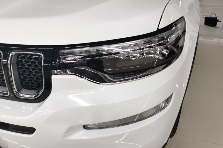 Jeep 大指挥官 2018款 2.0T 四驱悦享版 国V车身外观6001