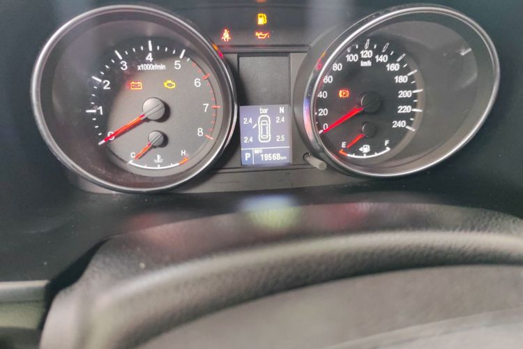 哈弗M6 2023款 PLUS 1.5T DCT精英智联型中控内饰15