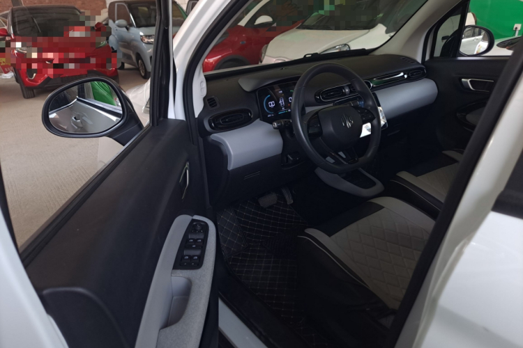 零跑汽车 零跑T03 2023款 310轻享版中控内饰7002