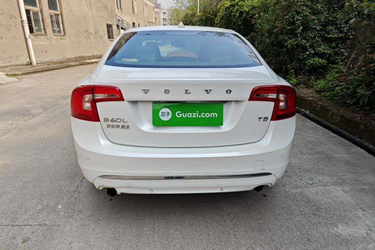 沃尔沃S60 2019款 S60L T5 智远版车身外观6003