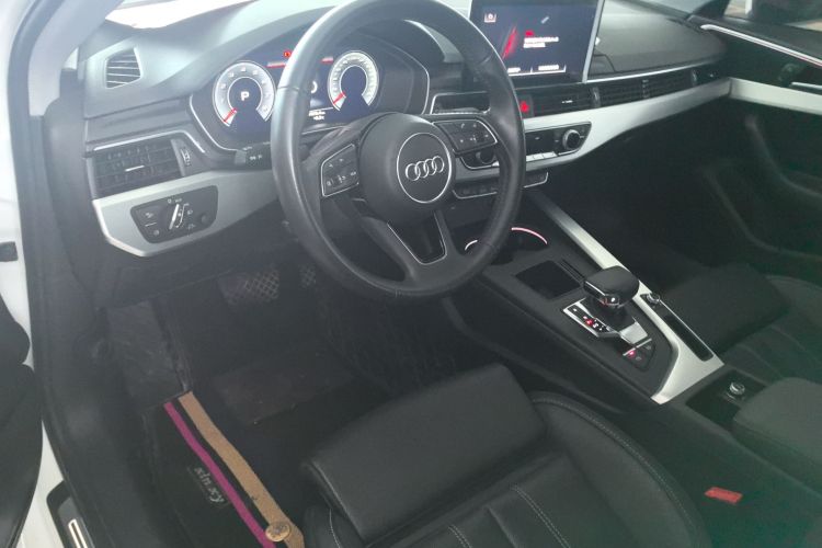 奥迪A4L 2020款 40 TFSI 豪华动感型中控内饰7003