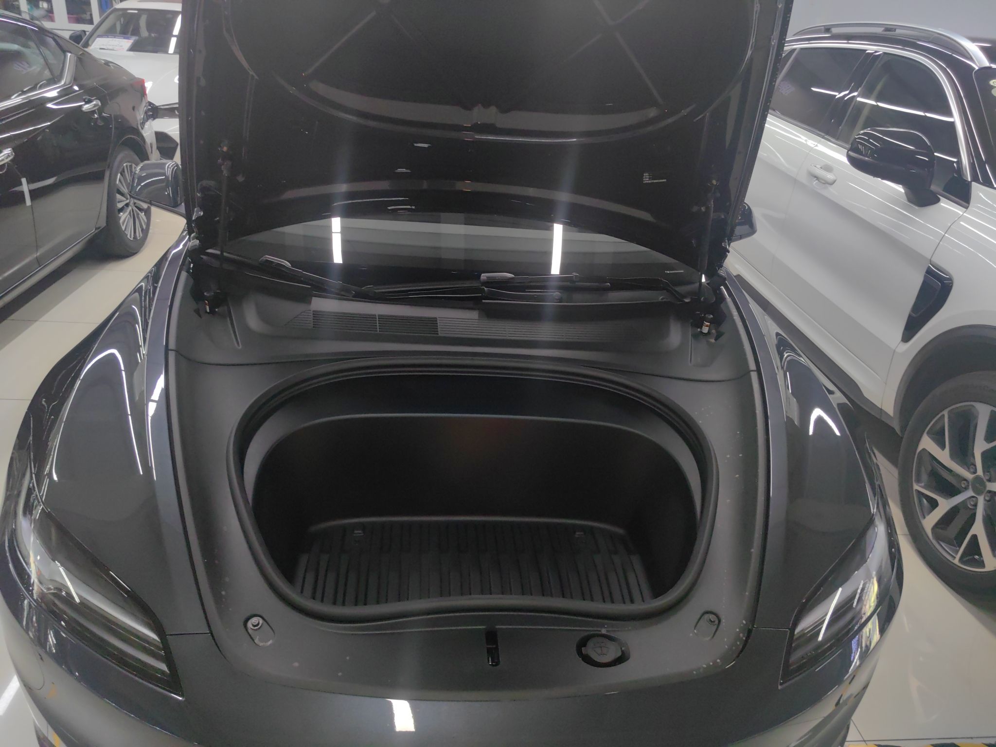 特斯拉 Model 3 2025款 后轮驱动版