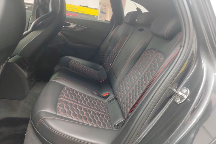 奥迪RS 4 2020款 RS 4 2.9T Avant中控内饰7001