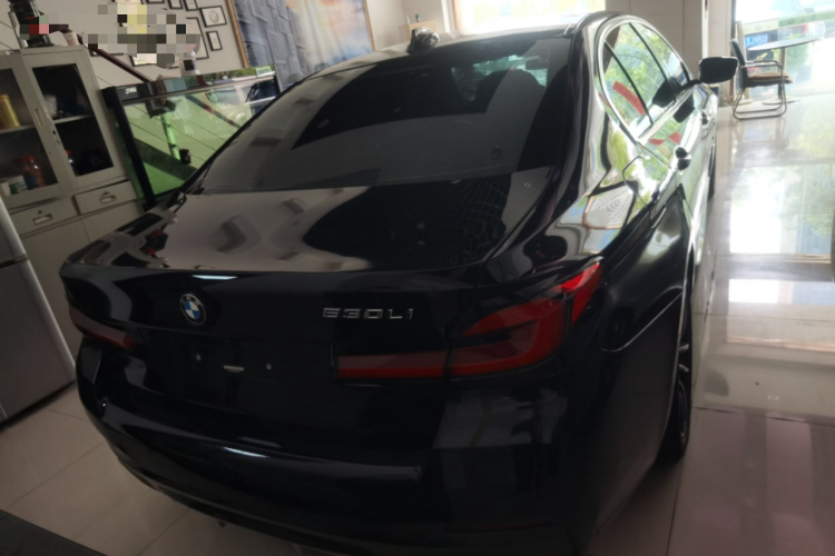 宝马5系 2021款 改款 525Li 豪华套装车身外观6004