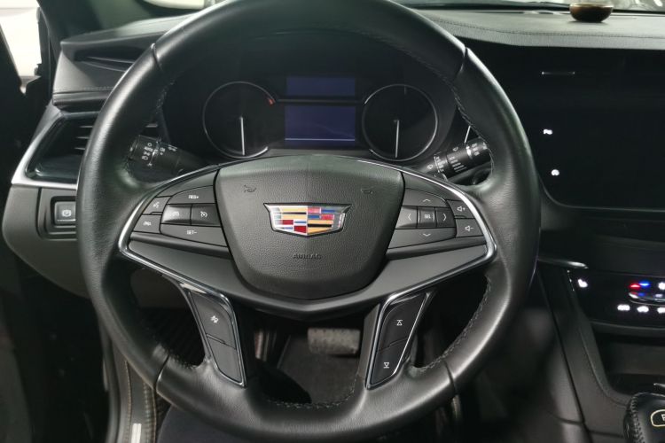 凯迪拉克XT5 2021款 28T 豪华型中控内饰7001