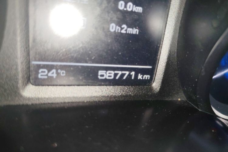 长安 逸动 2018款 1.6L GDI 手动风潮型 国V中控内饰15