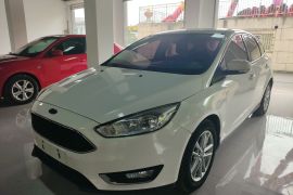 福特 福克斯 2015款 两厢 1.6L 自动风尚型