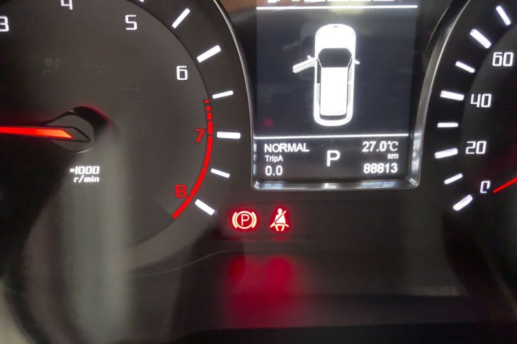 广汽传祺 传祺GS4 2017款 235T 自动两驱豪华智联版中控内饰15