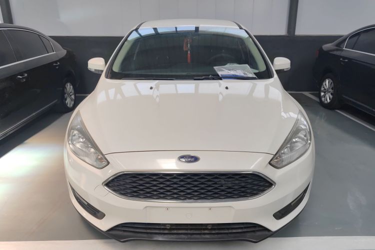 福特 福克斯 2015款 两厢 1.6L 自动舒适型车身外观6001