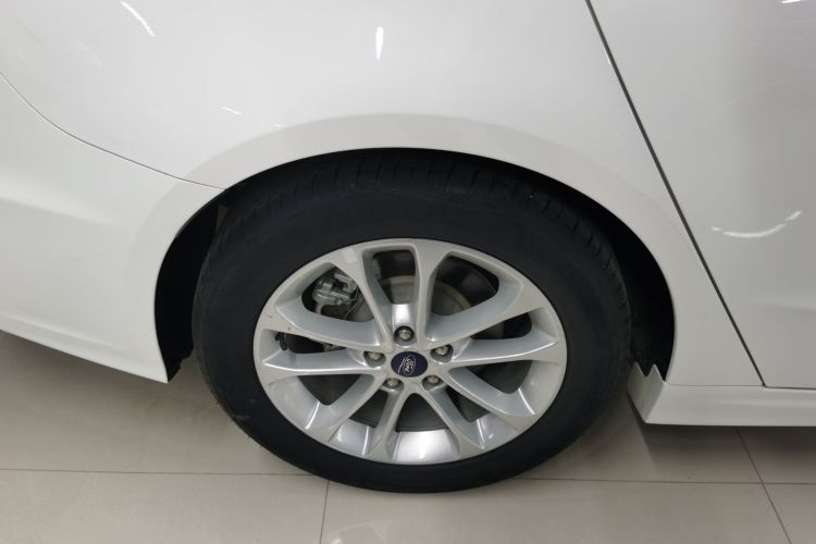 福特 蒙迪欧 2020款 EcoBoost 180 时尚型车身外观6005