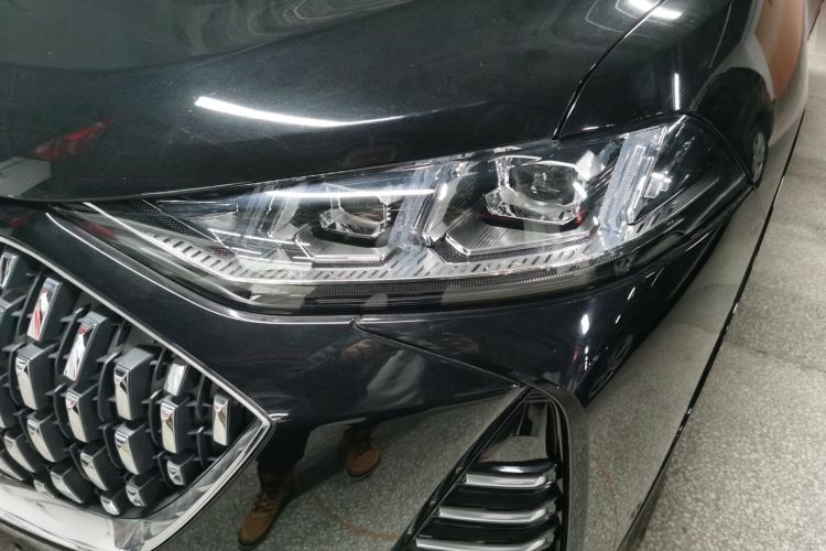 魏牌 摩卡 2021款 2.0T 两驱特浓版车身外观6002