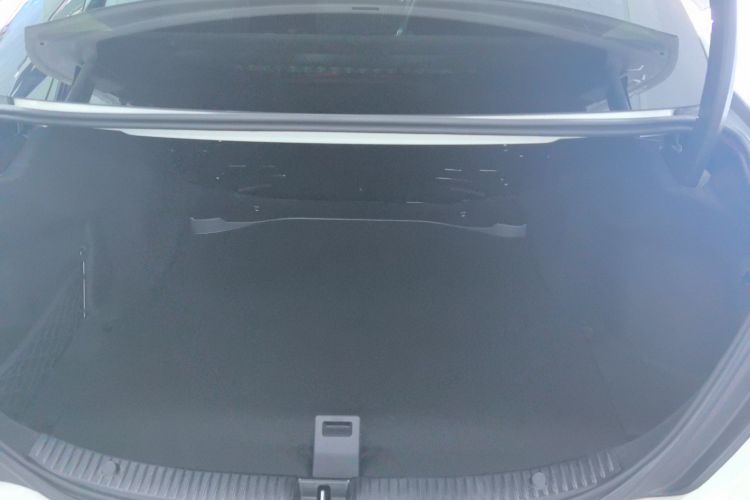 奔驰C级 2020款 C 200 L 时尚型运动版局部细节23