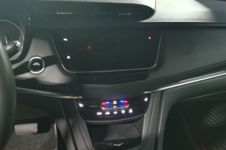 凯迪拉克XT5 2021款 28T 豪华型中控内饰7002
