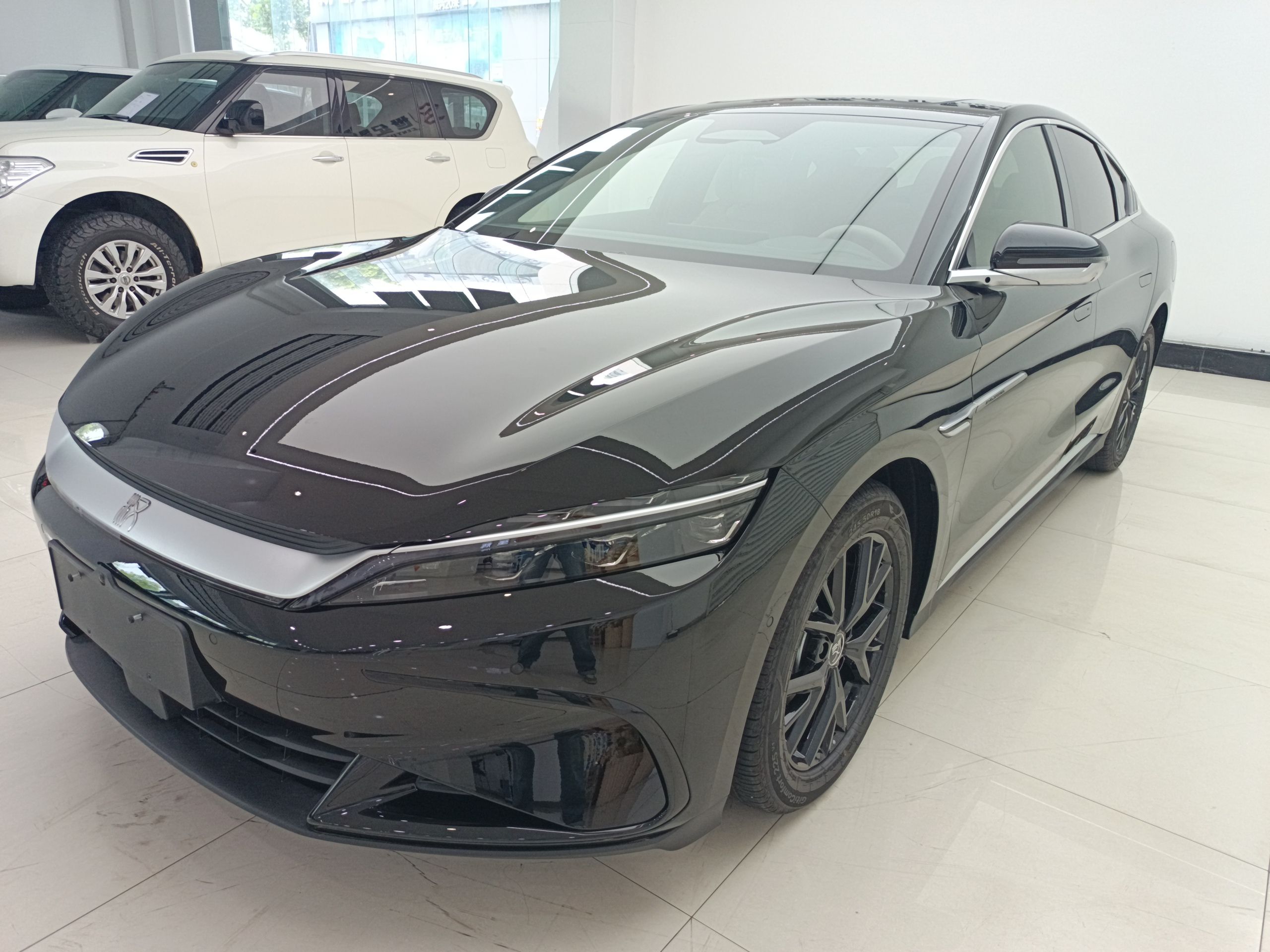 日产 途达 2020款 2.5L 自动四驱豪华版