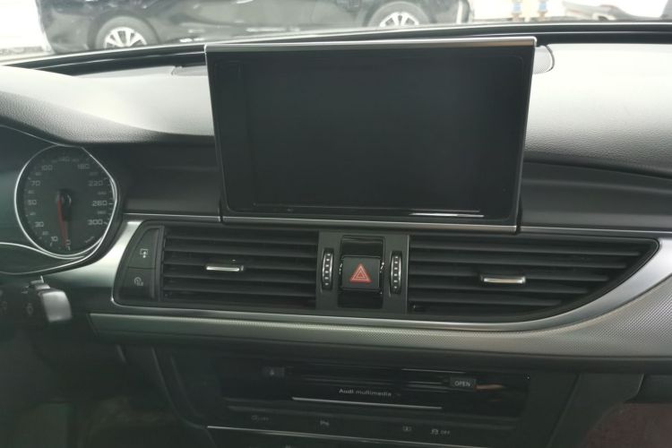 奥迪A6L 2016款 TFSI 技术型中控内饰7002