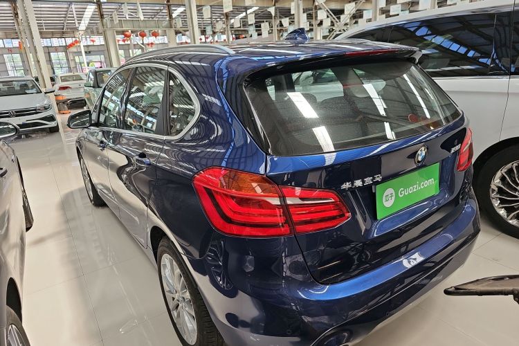 宝马2系旅行车 2019款 218i 领先型车身外观6005