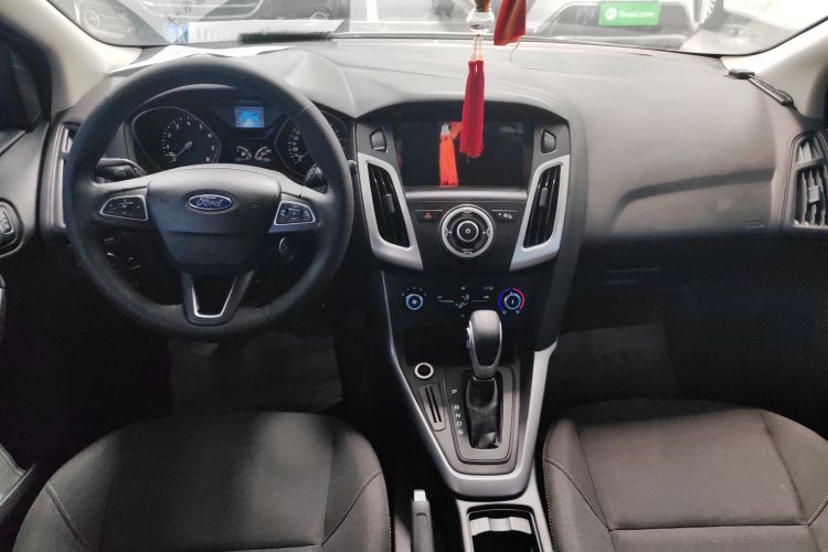 福特 福克斯 2015款 两厢 1.6L 自动舒适型中控内饰7003