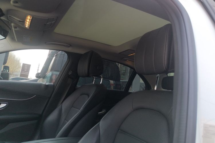 奔驰C级 2021款 C 260 L 运动星耀臻藏版中控内饰7010