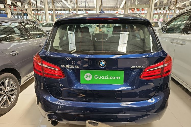 宝马2系旅行车 2019款 218i 领先型车身外观6004