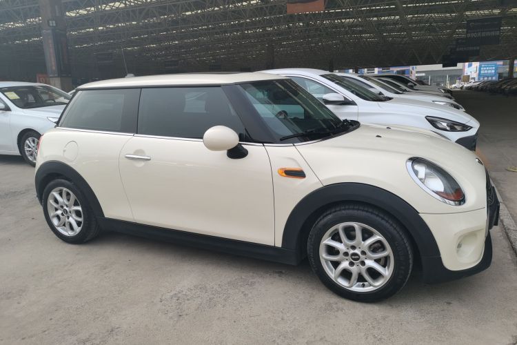 MINI 2016款 1.2T ONE 先锋派车身外观6002