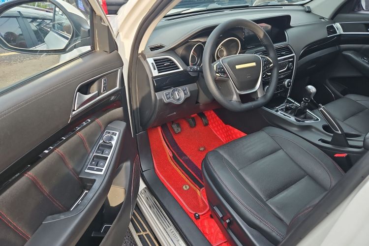 猎豹汽车 猎豹CS10 2015款 2.0T 手动至尊型中控内饰7002