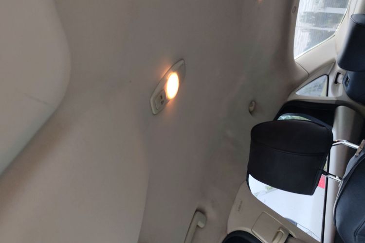 福特 福克斯 2017款 三厢 1.6L 自动舒适型智行版局部细节22