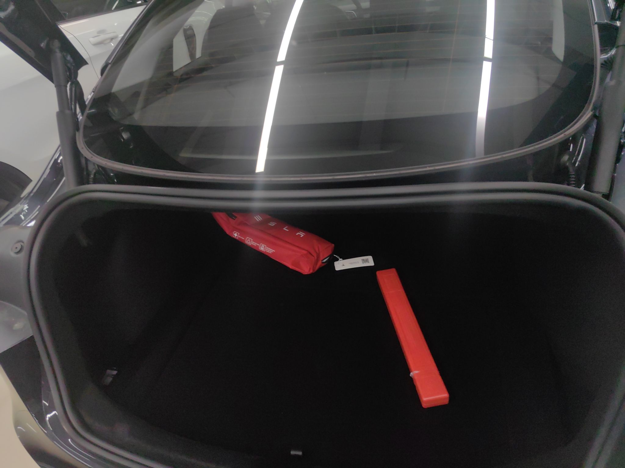 特斯拉 Model 3 2025款 后轮驱动版