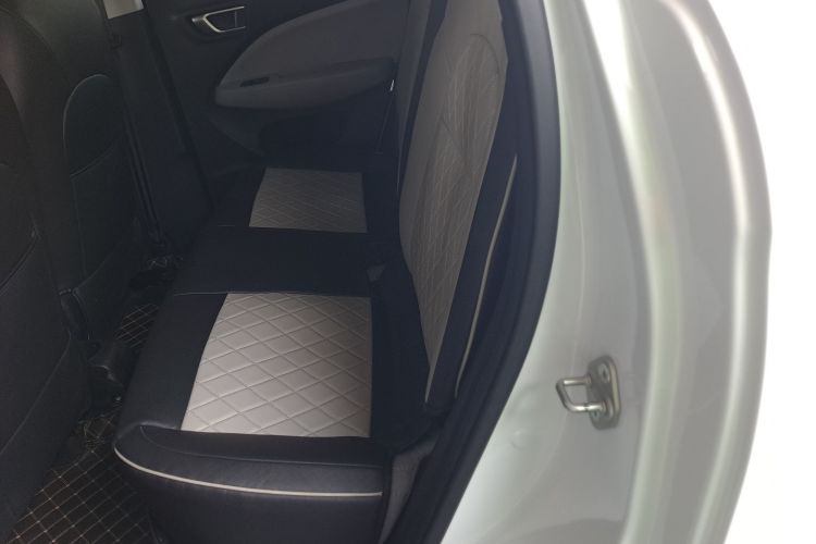 零跑汽车 零跑T03 2023款 310轻享版中控内饰7001