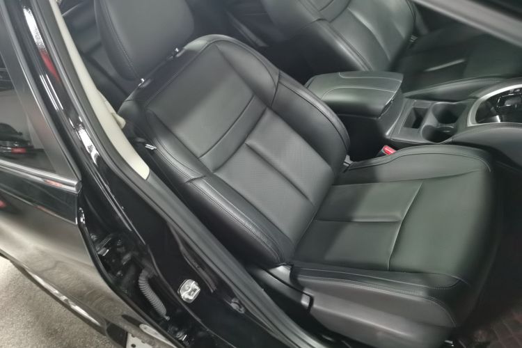 日产 奇骏 2021款 2.0L CVT 2WD XL ITS舒适纪念版局部细节41