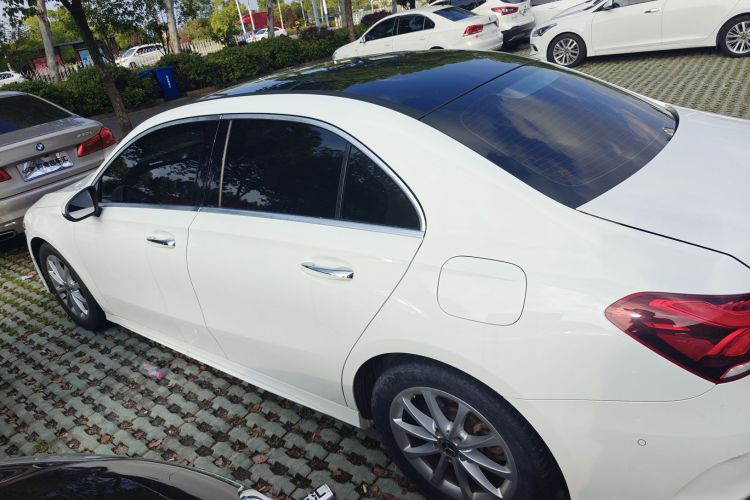 奔驰A级 2019款 A 200 L 运动轿车车身外观6005