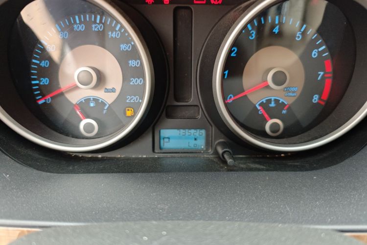 别克 凯越 2015款 1.5L 自动经典型中控内饰15