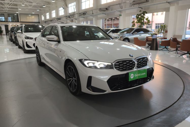 宝马3系 2025款 325Li M运动套装车身外观3