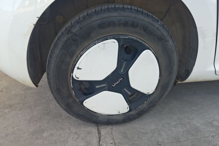 长安启源 长安Lumin 2022款 210km 香甜款车身外观6008