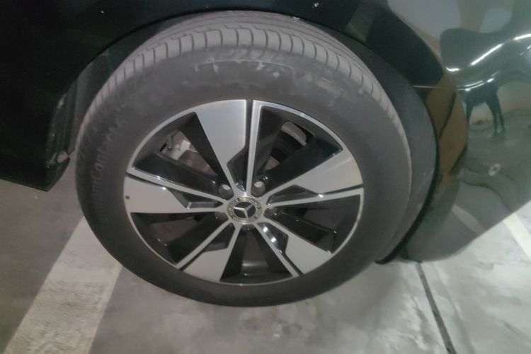 奔驰V级 2020款 V 260 L 长轴距豪华版车身外观10